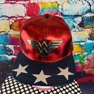 Wonder Woman Shiny DC Comics Super Hero SnapBack Hat Polyurethane  OSFM